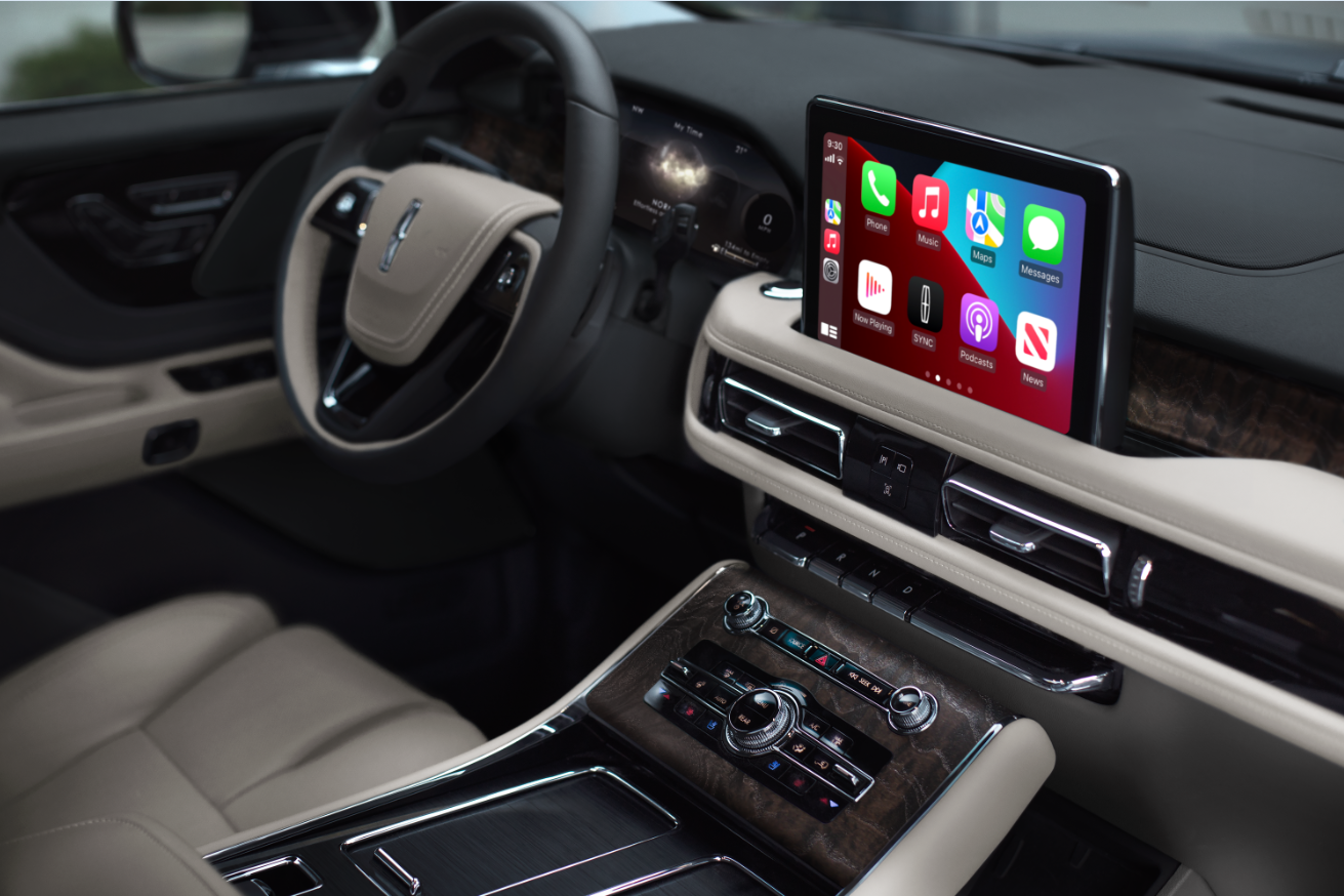 The interior of a Lincoln Aviator® SUV is shown with emphasis on the center touchscreen | Lincoln Demo 1 in Wooster OH
