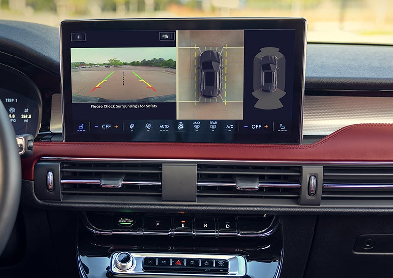 The large center touchscreen of a 2024 Lincoln Corsair® SUV is shown. | Lincoln Demo 1 in Wooster OH
