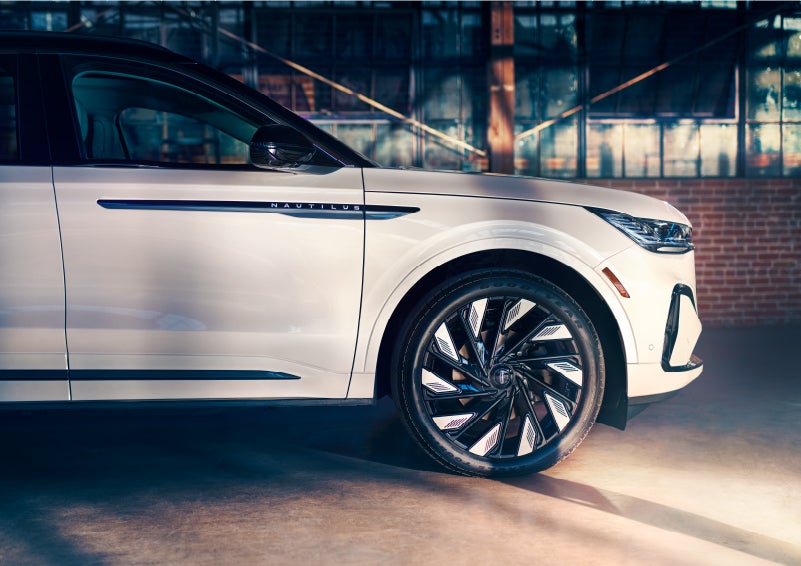 The wheels of the available Jet Appearance Package are highlighted. | Lincoln Demo 1 in Wooster OH